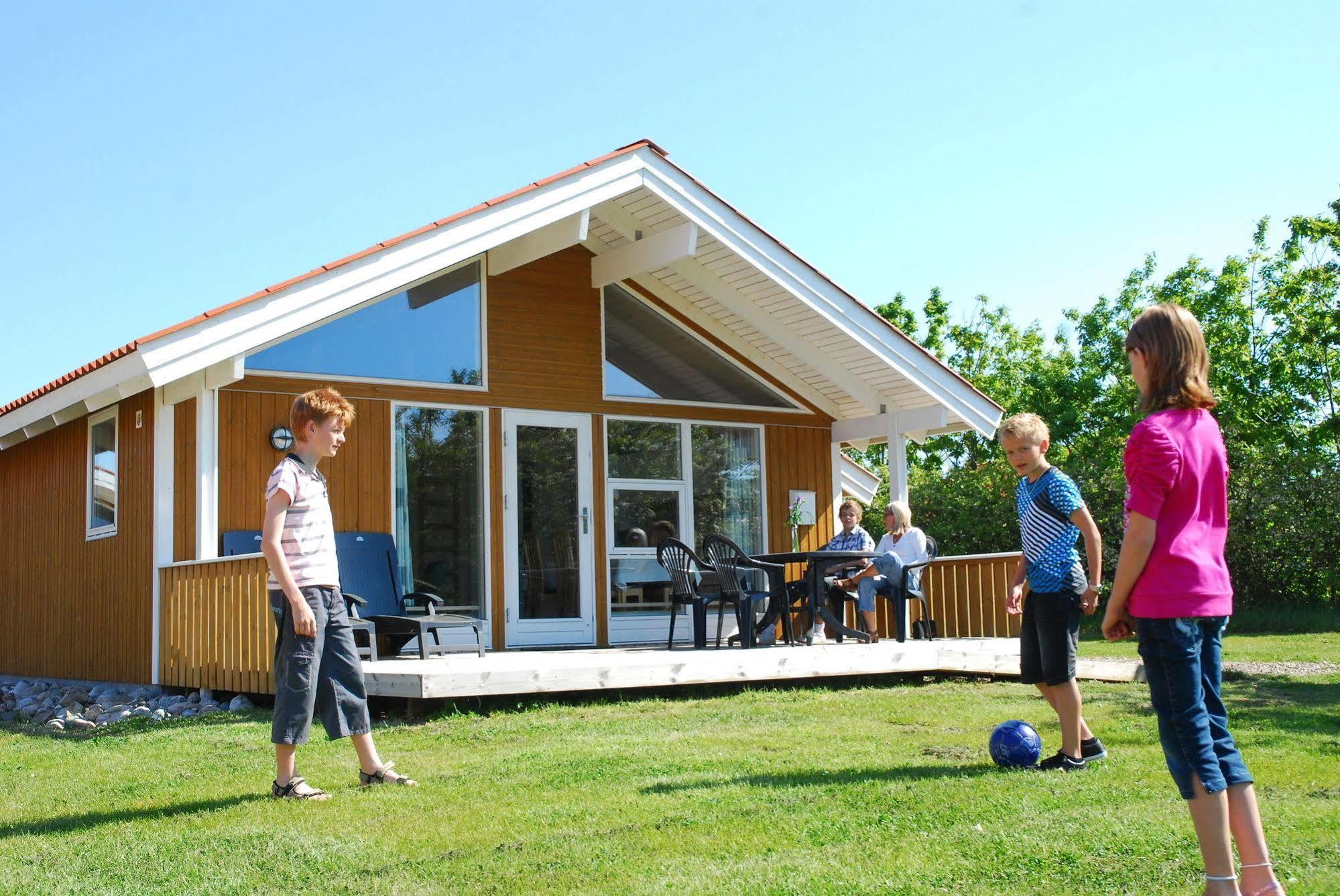 Skaerbaek Holiday Center Hotel Exterior photo